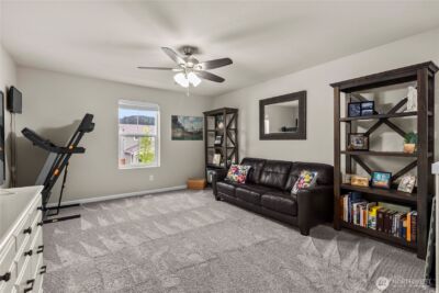 340 Grennan Lane N, Enumclaw, WA 98022 - Photo 15