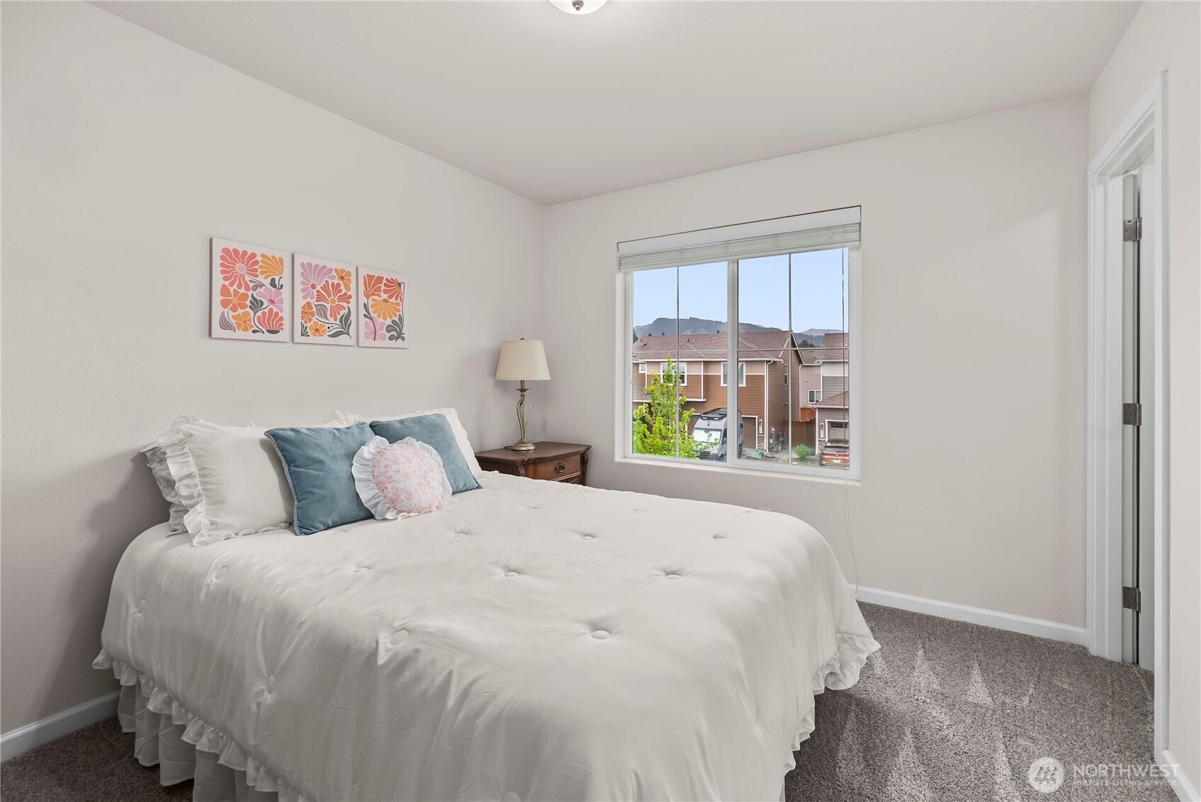 340 Grennan Lane N, Enumclaw, WA 98022