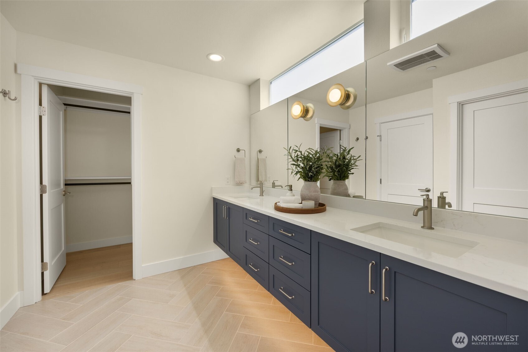 1625 B 21st Avenue , Seattle, WA 98122