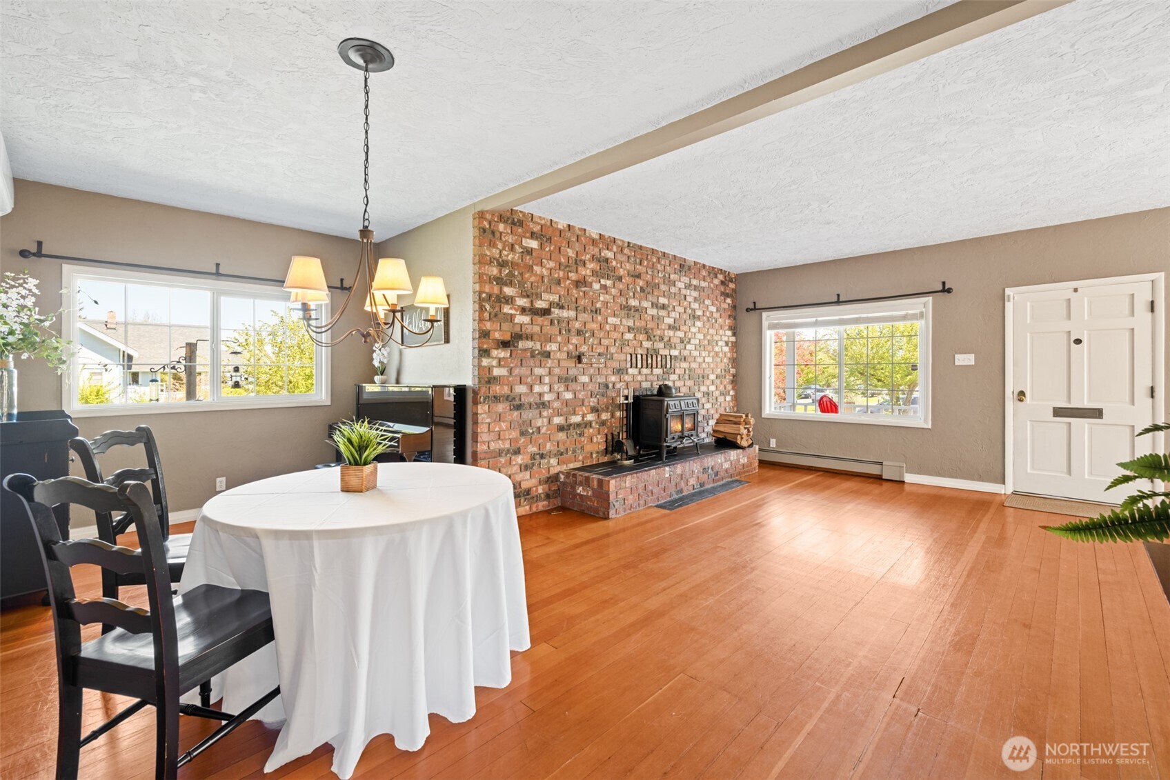 1304 S Oak St , Port Angeles, WA 98362