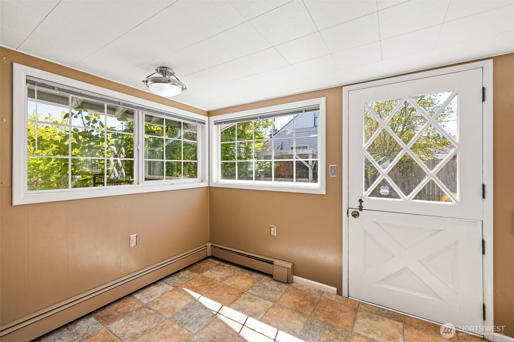 1304 S Oak St , Port Angeles, WA 98362