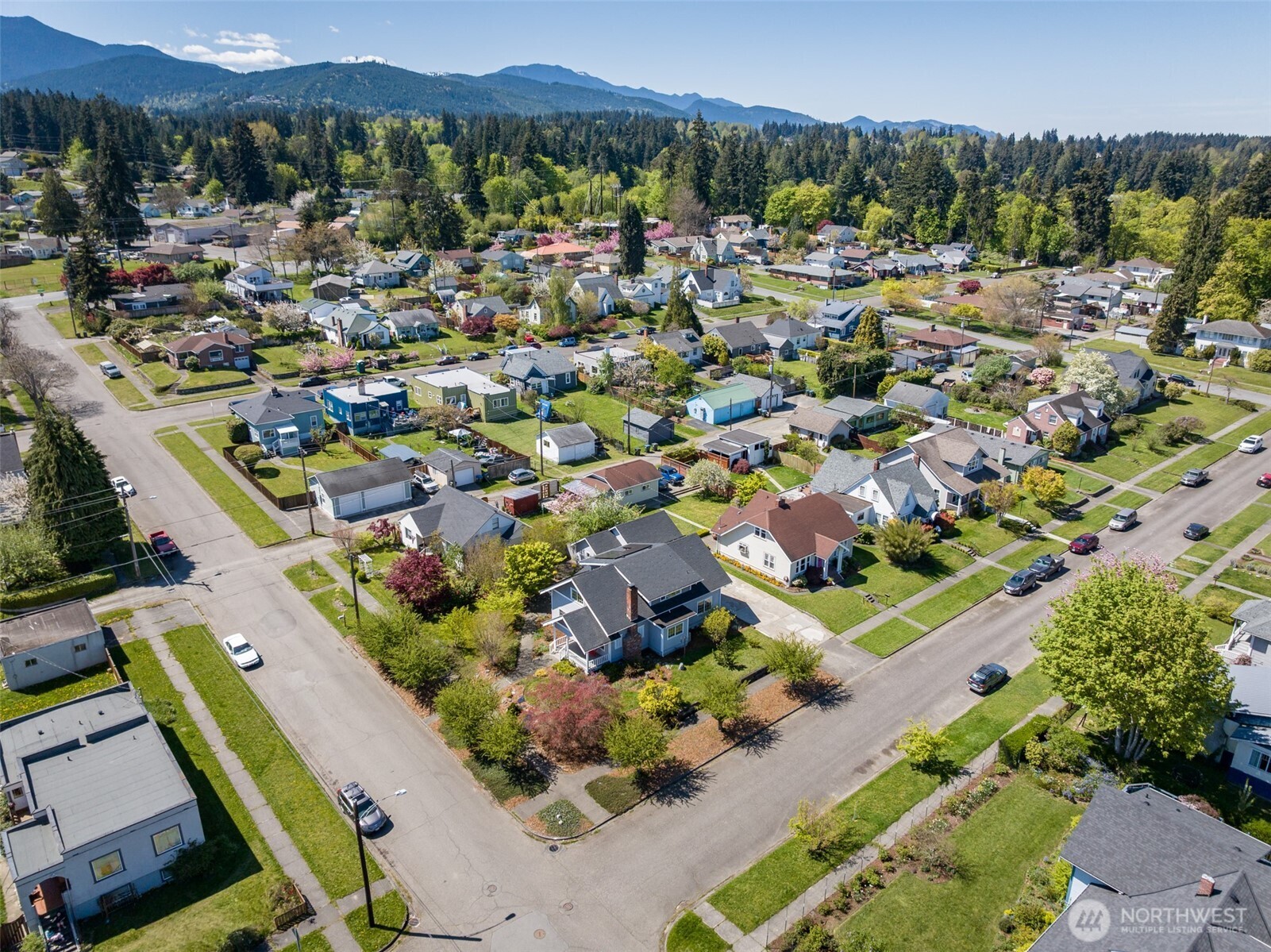 1304 S Oak St , Port Angeles, WA 98362