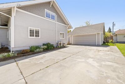 1304 S Oak St , Port Angeles, WA 98362 - Photo 4