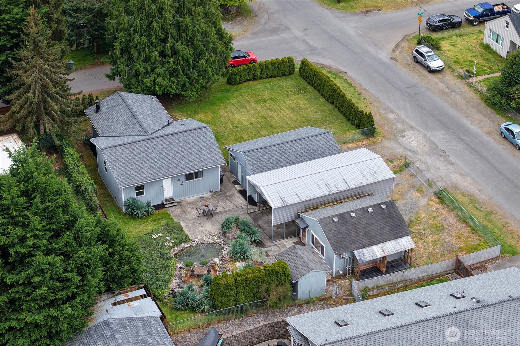 827 99th St S , Tacoma, WA 98444