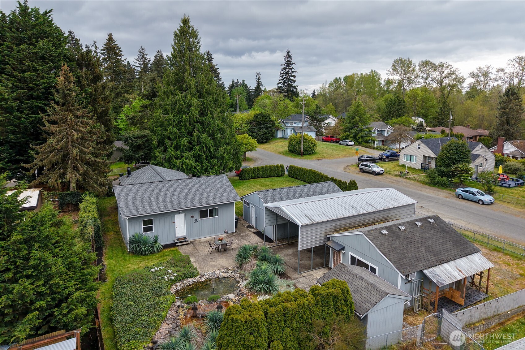 827 99th St S , Tacoma, WA 98444