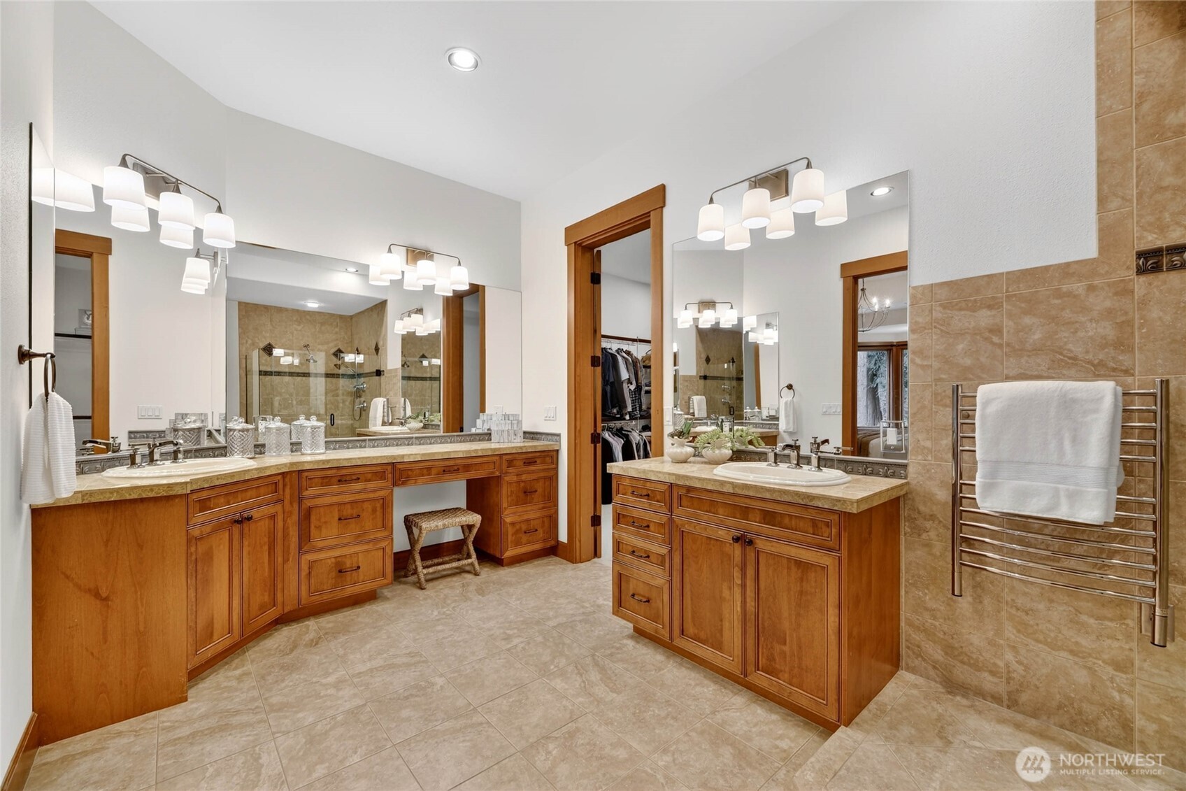 23011 257th Avenue SE, Maple Valley, WA 98038