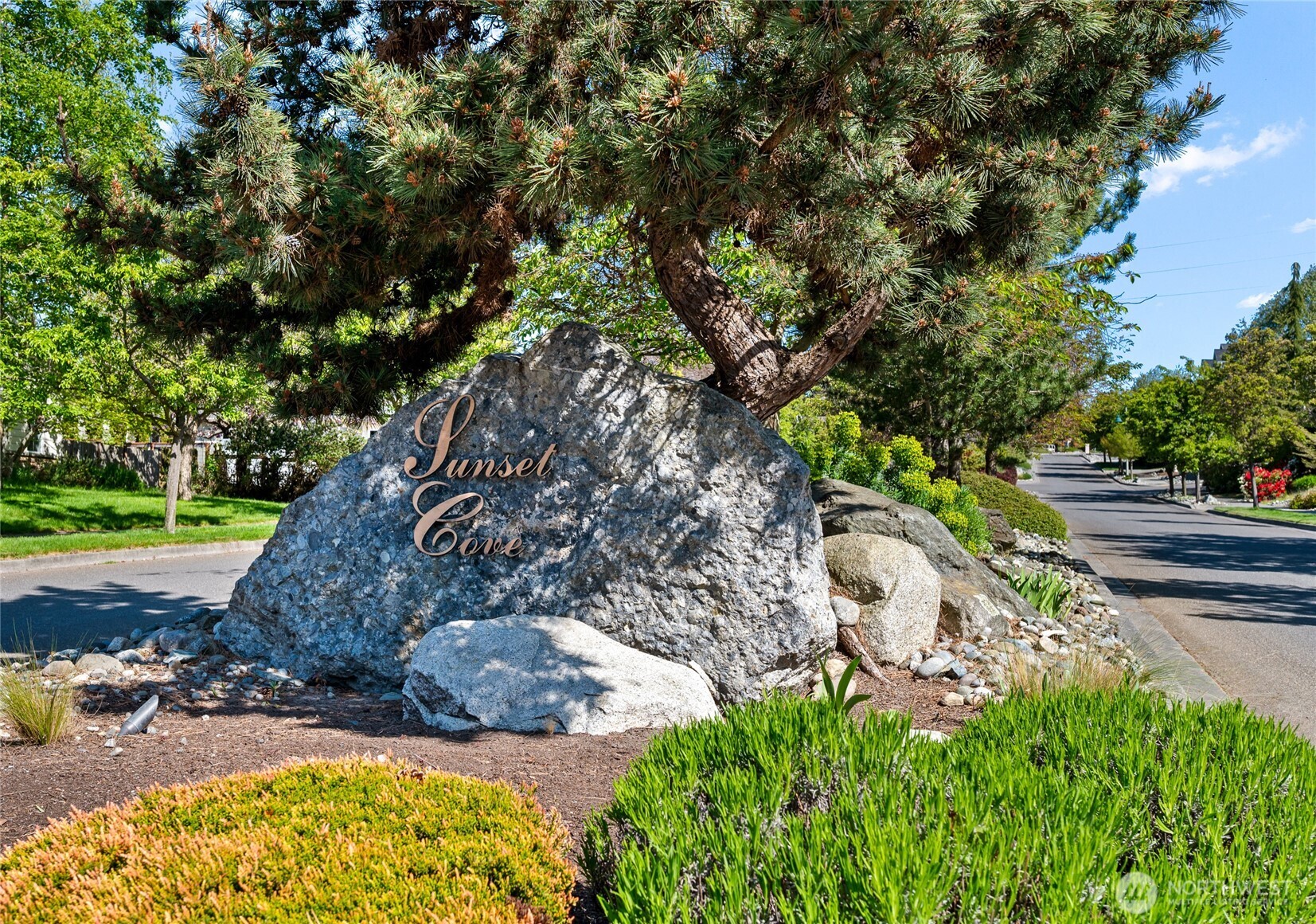 2414 Washington Court , Anacortes, WA 98221
