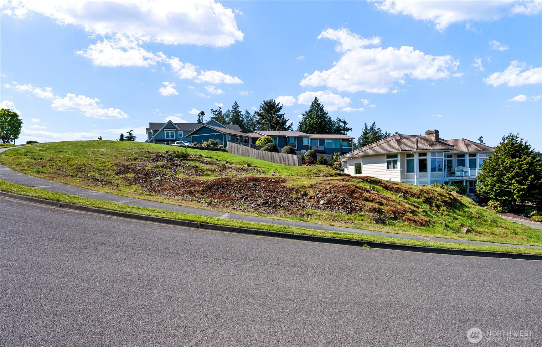 2414 Washington Court , Anacortes, WA 98221