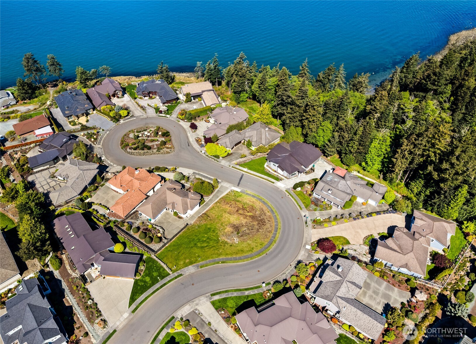 2414 Washington Court , Anacortes, WA 98221