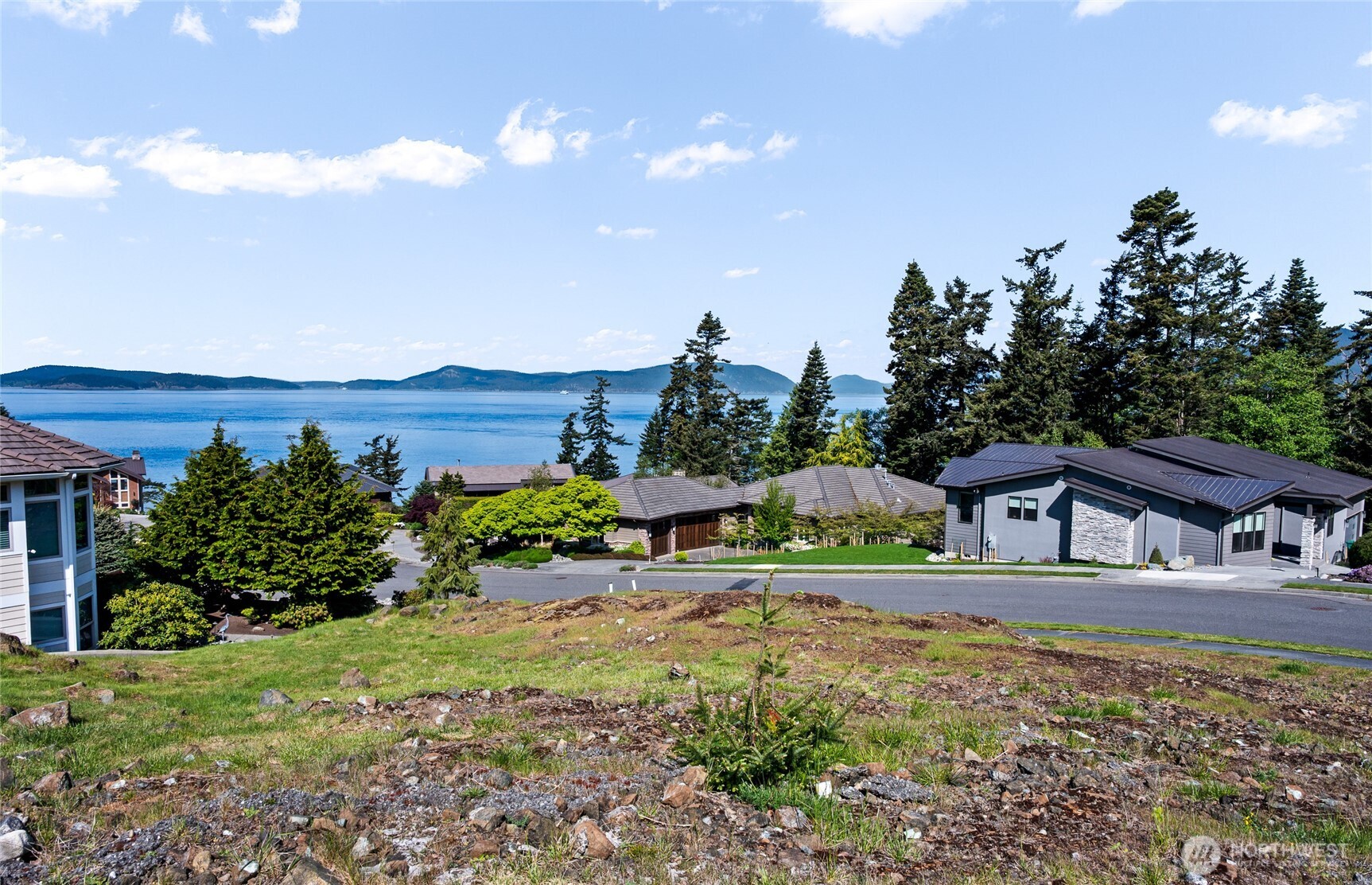 2414 Washington Court , Anacortes, WA 98221