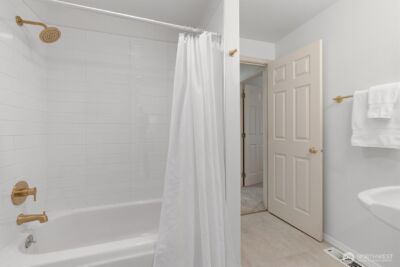 24309 SE 25th Street , Sammamish, WA 98075 - Photo 13