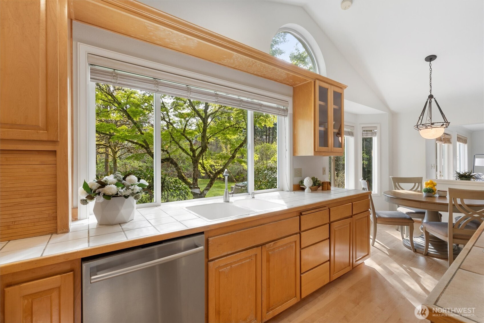 24309 SE 25th Street , Sammamish, WA 98075