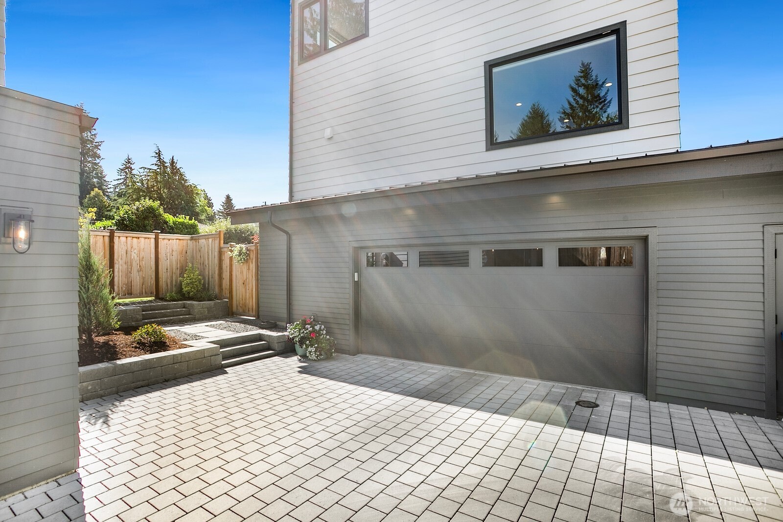 12734 B 7th Avenue NW, Seattle, WA 98177