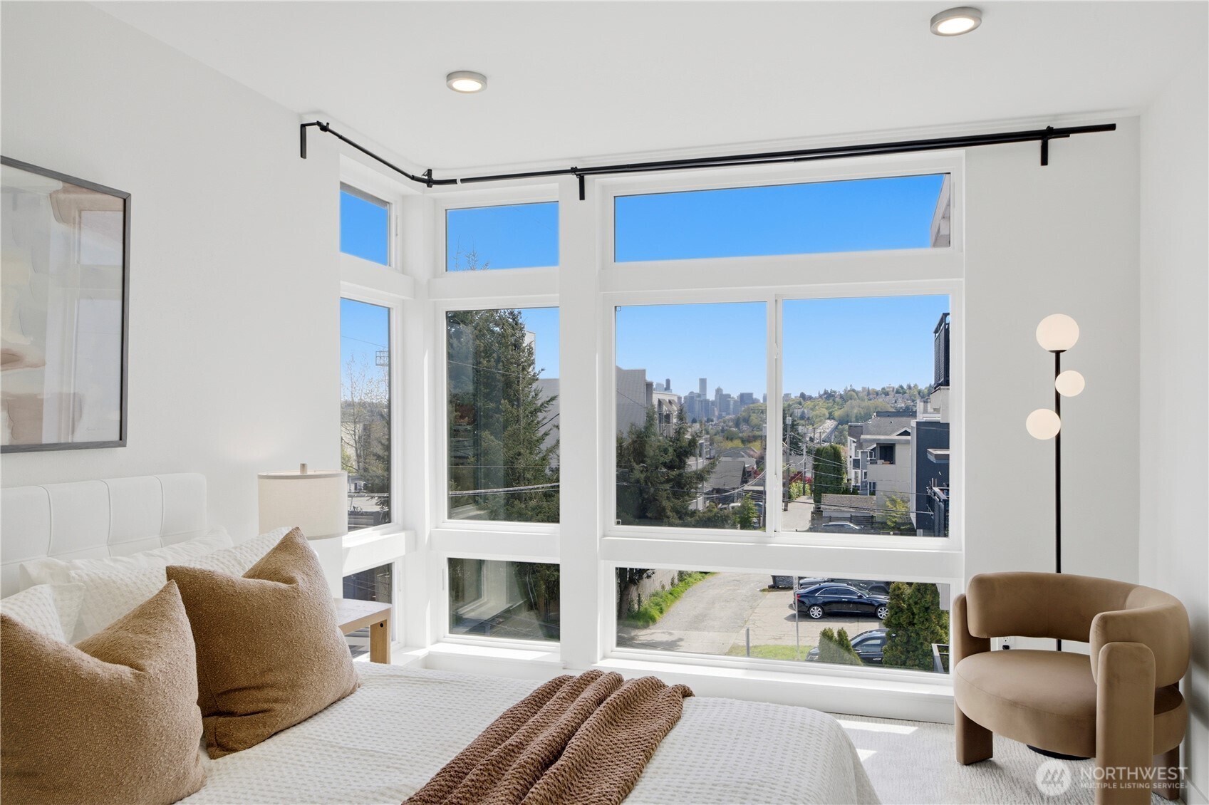 4106 Linden Avenue N #B, Seattle, WA 98103