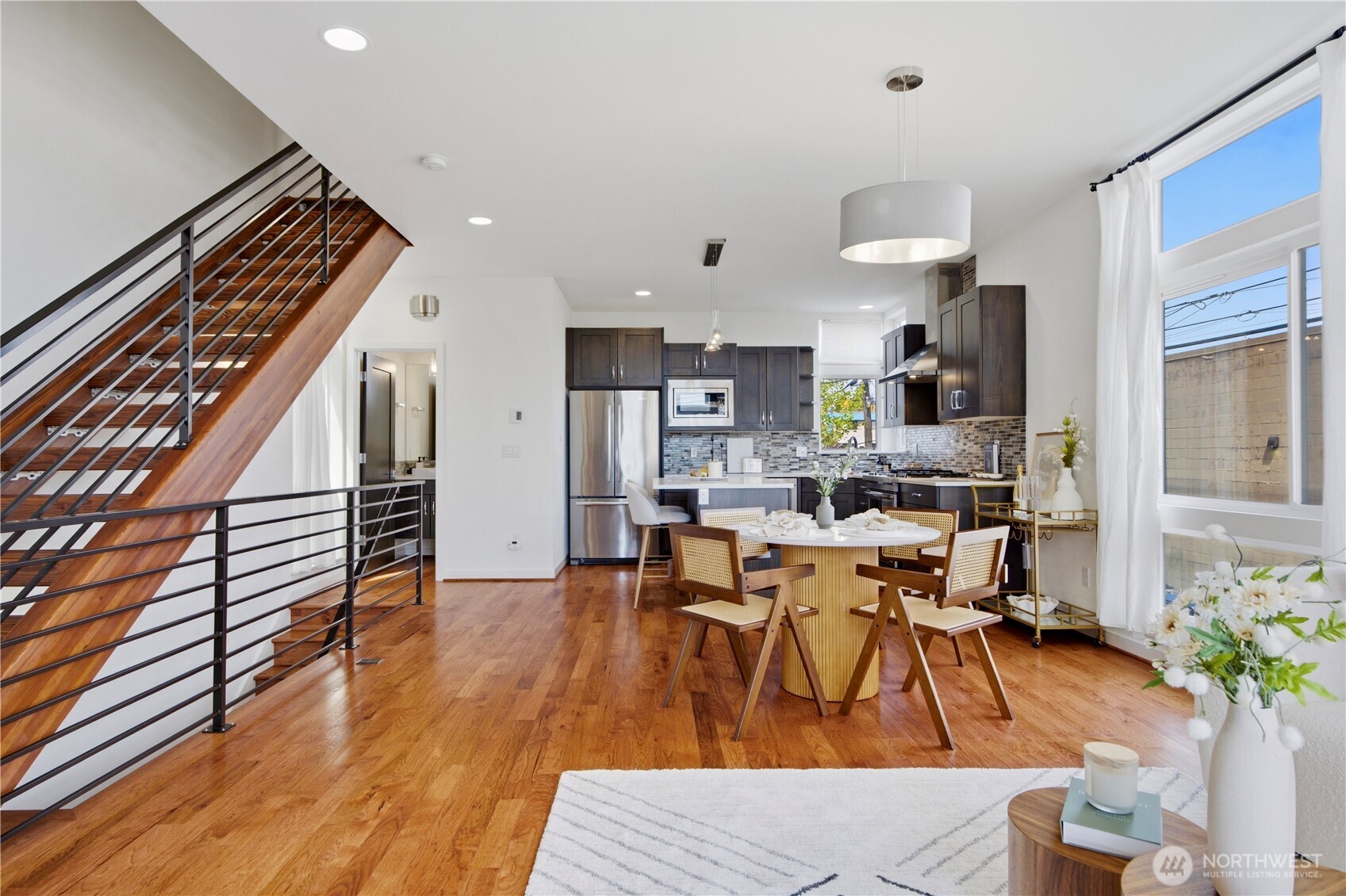 4106 Linden Avenue N #B, Seattle, WA 98103