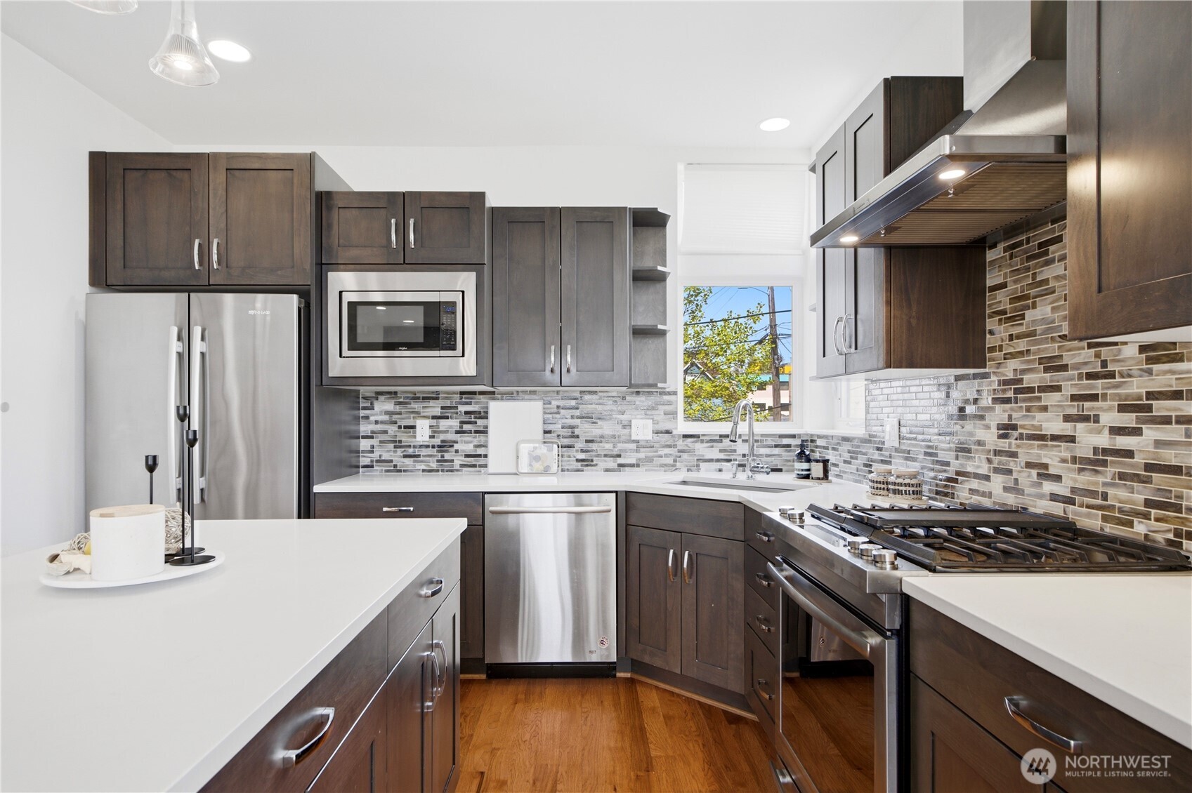 4106 Linden Avenue N #B, Seattle, WA 98103
