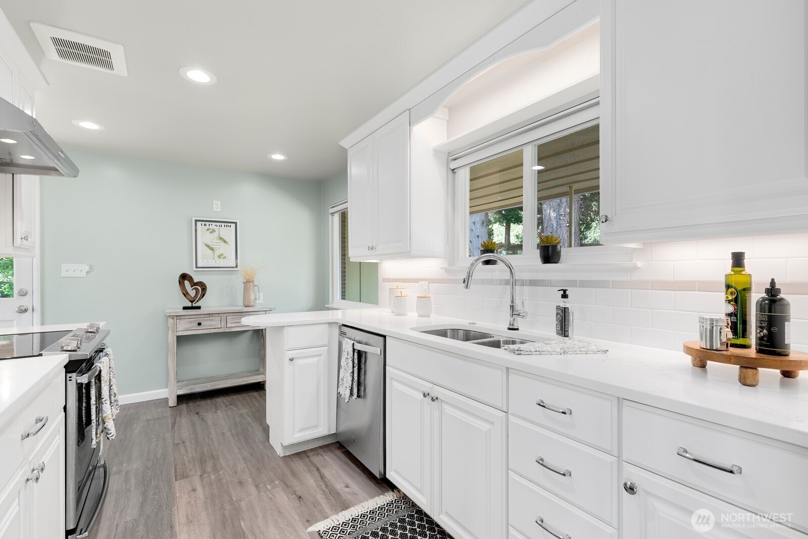 1429 SW 170th Street , Normandy Park, WA 98166