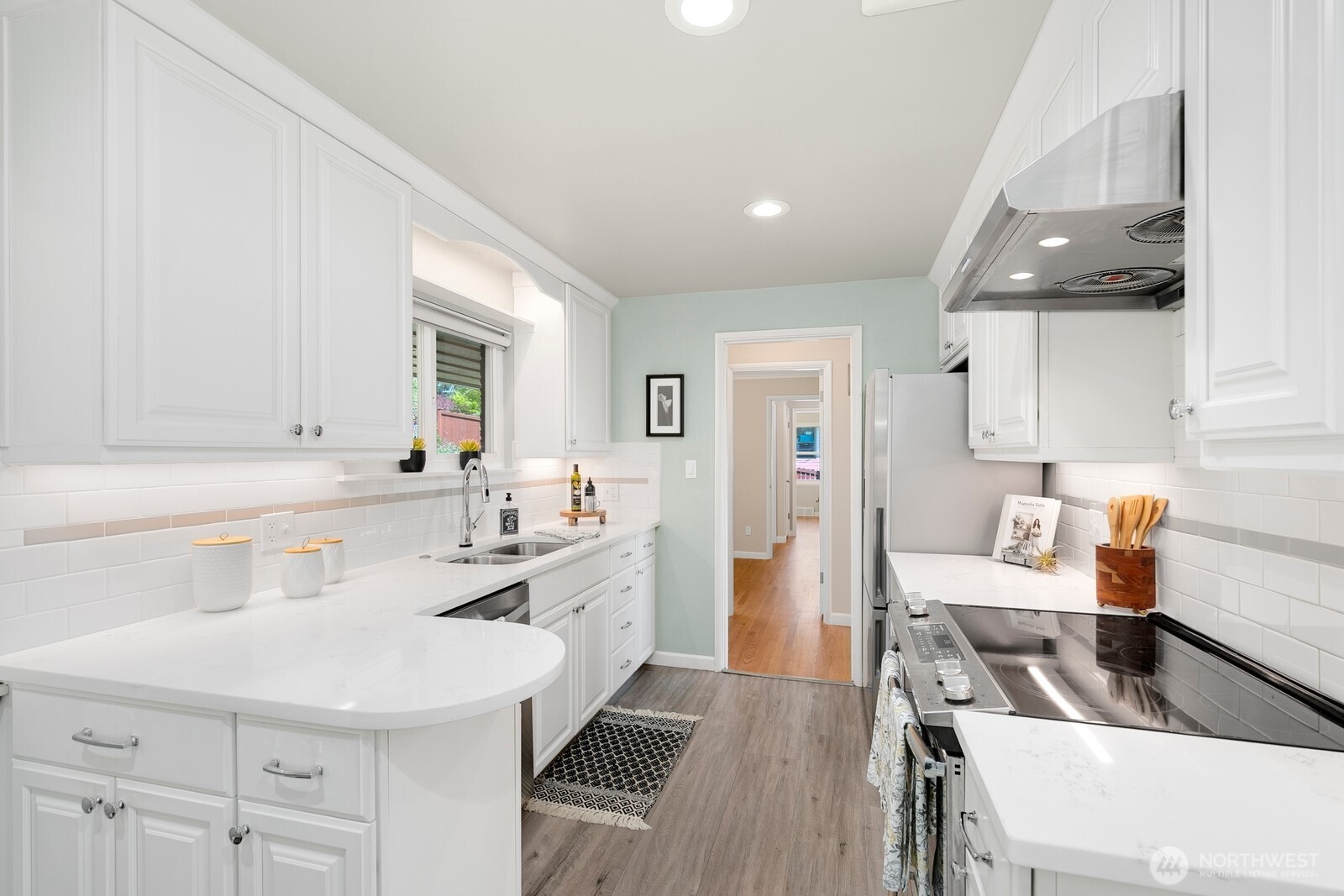 1429 SW 170th Street , Normandy Park, WA 98166