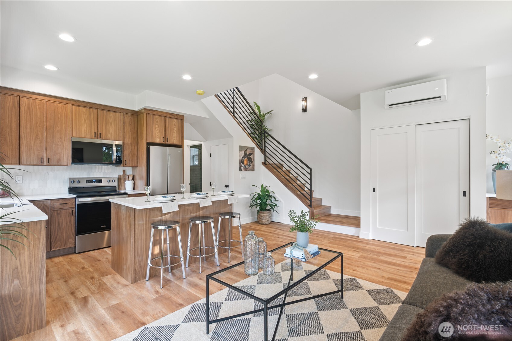 2907 Cedarwood Avenue , Bellingham, WA 98225