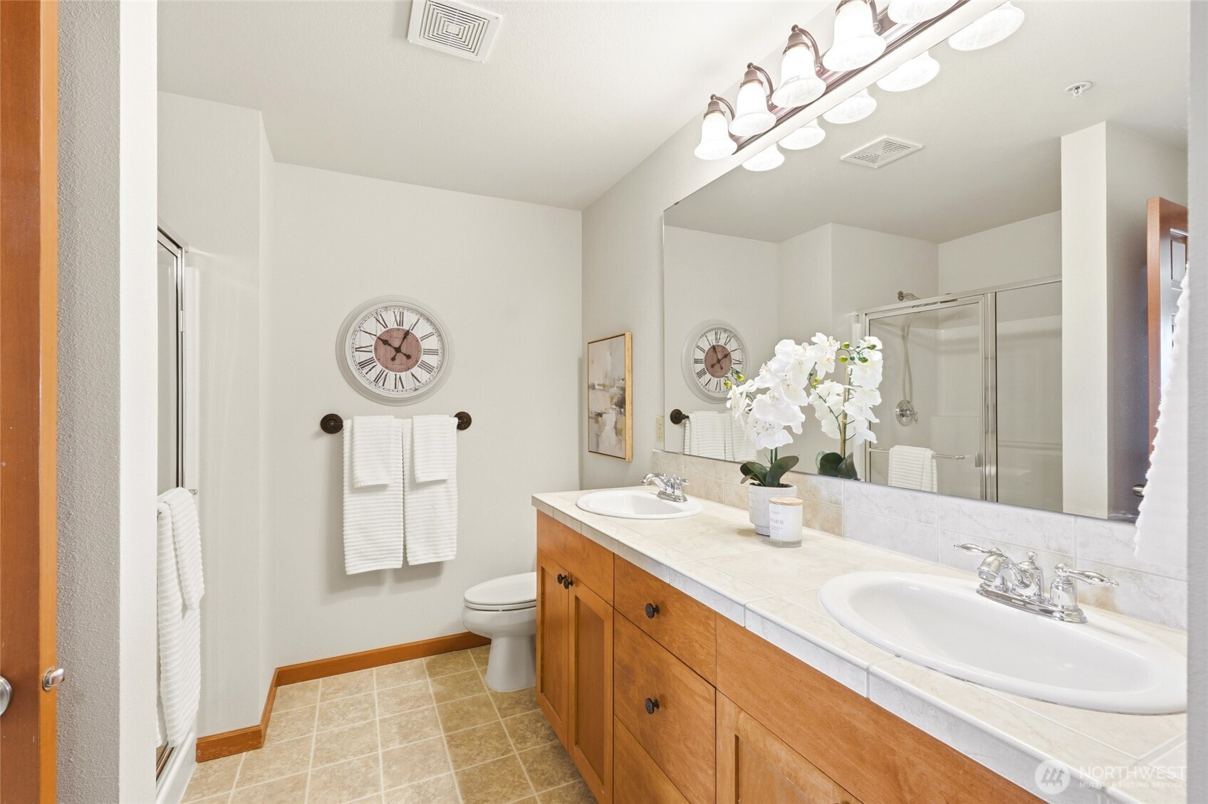 18502 36th Avenue W #F, Lynnwood, WA 98037