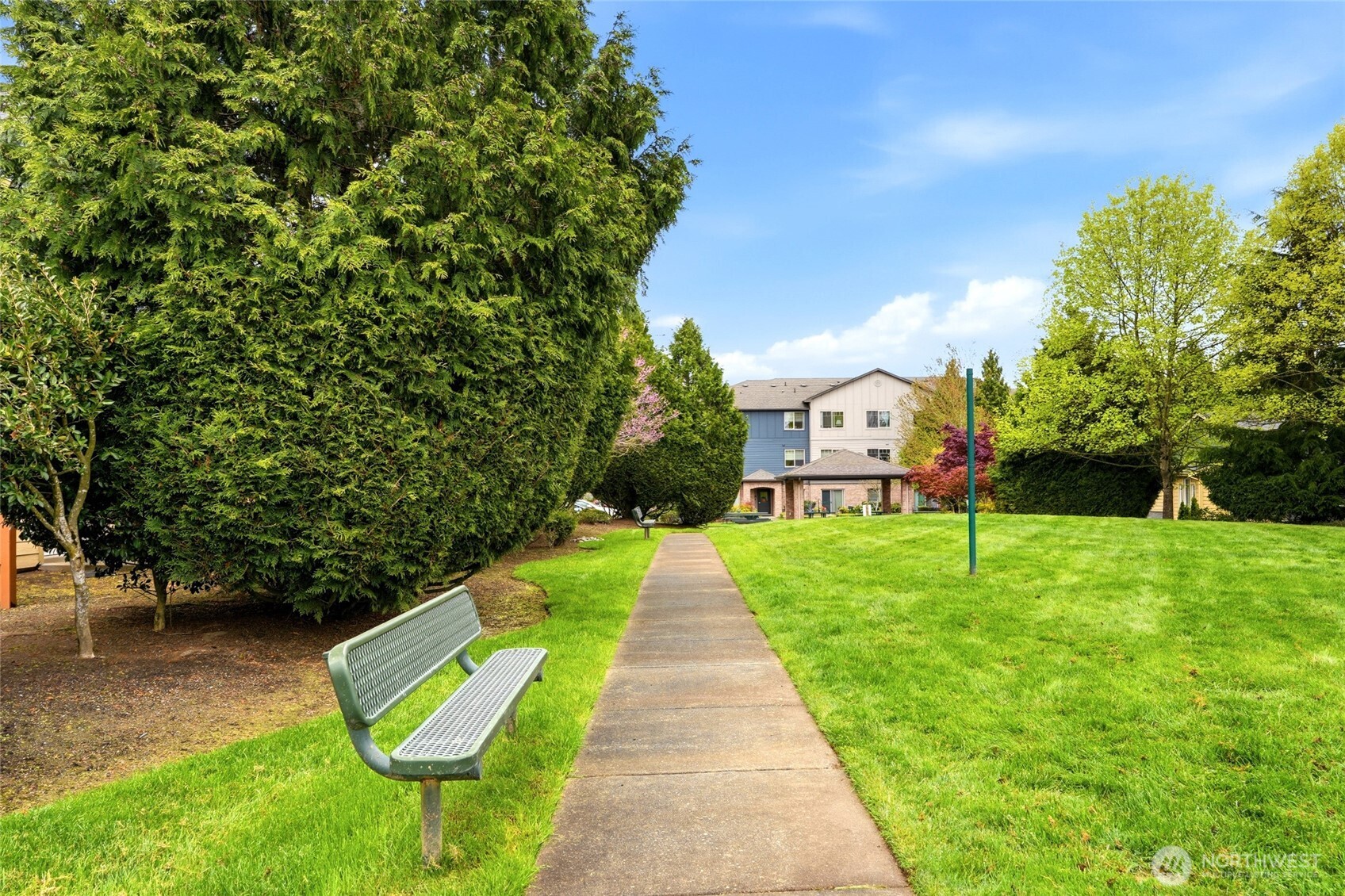 18502 36th Avenue W #F, Lynnwood, WA 98037
