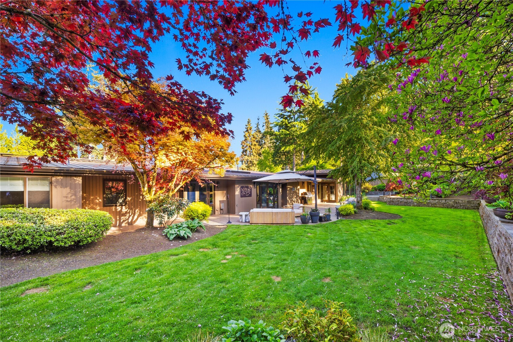 3215 78th Place NE, Medina, WA 98039