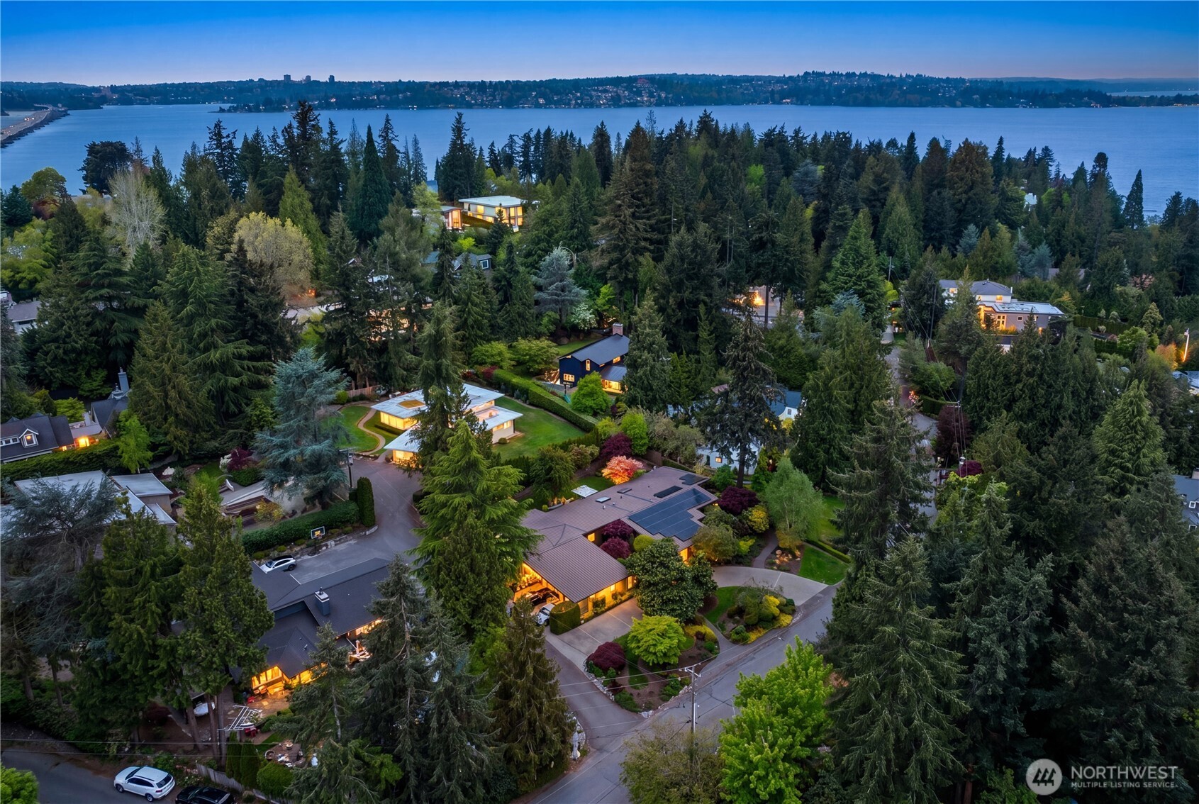 3215 78th Place NE, Medina, WA 98039