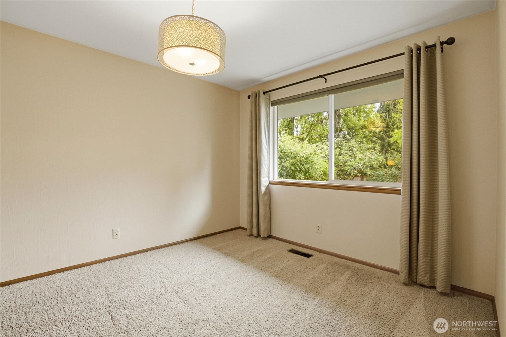 2952 Lybarger Street SE, Olympia, WA 98501