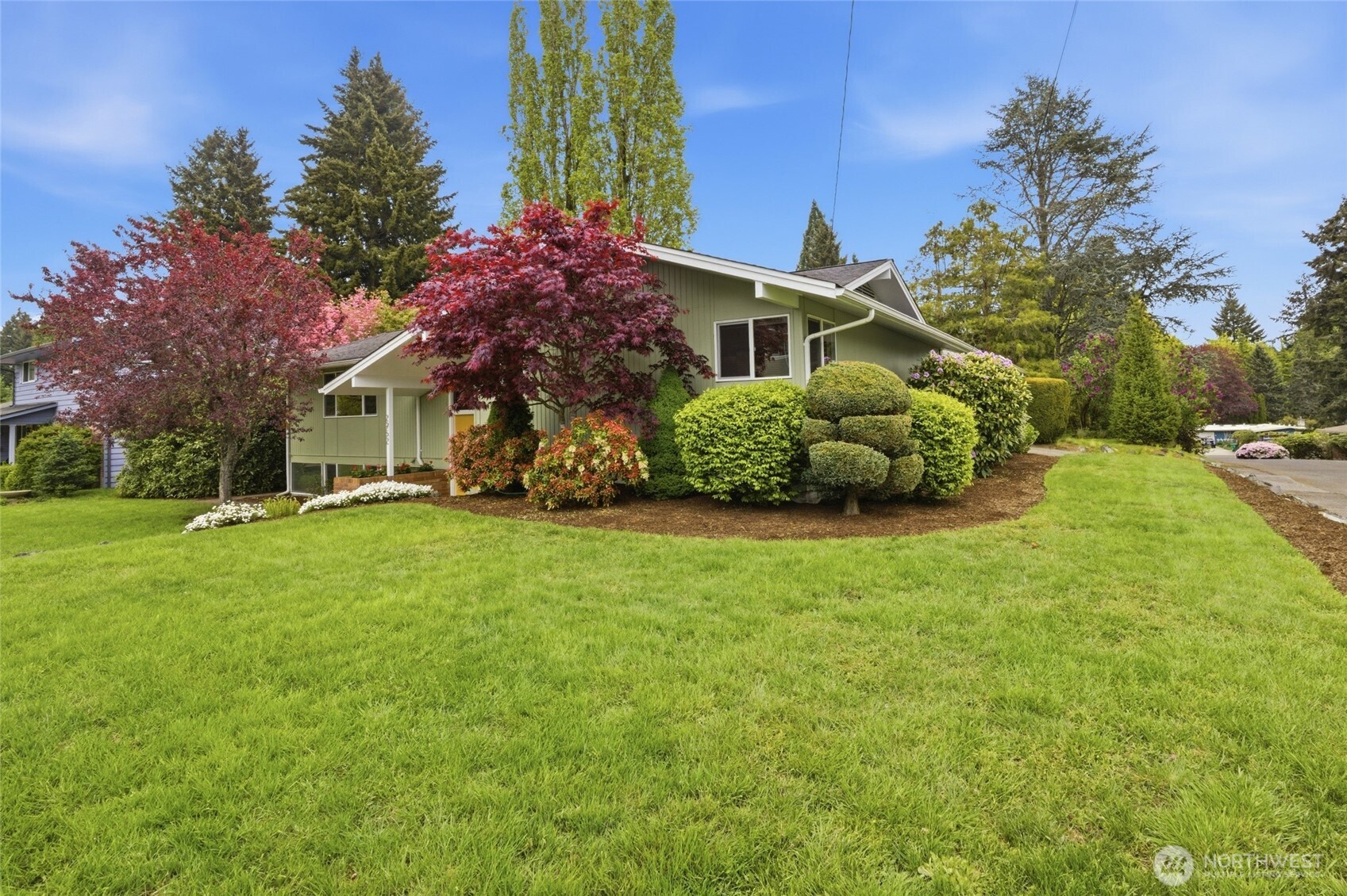 2952 Lybarger Street SE, Olympia, WA 98501