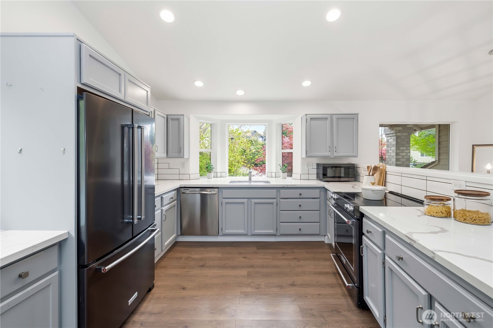 23120 SE 246th Place , Maple Valley, WA 98038