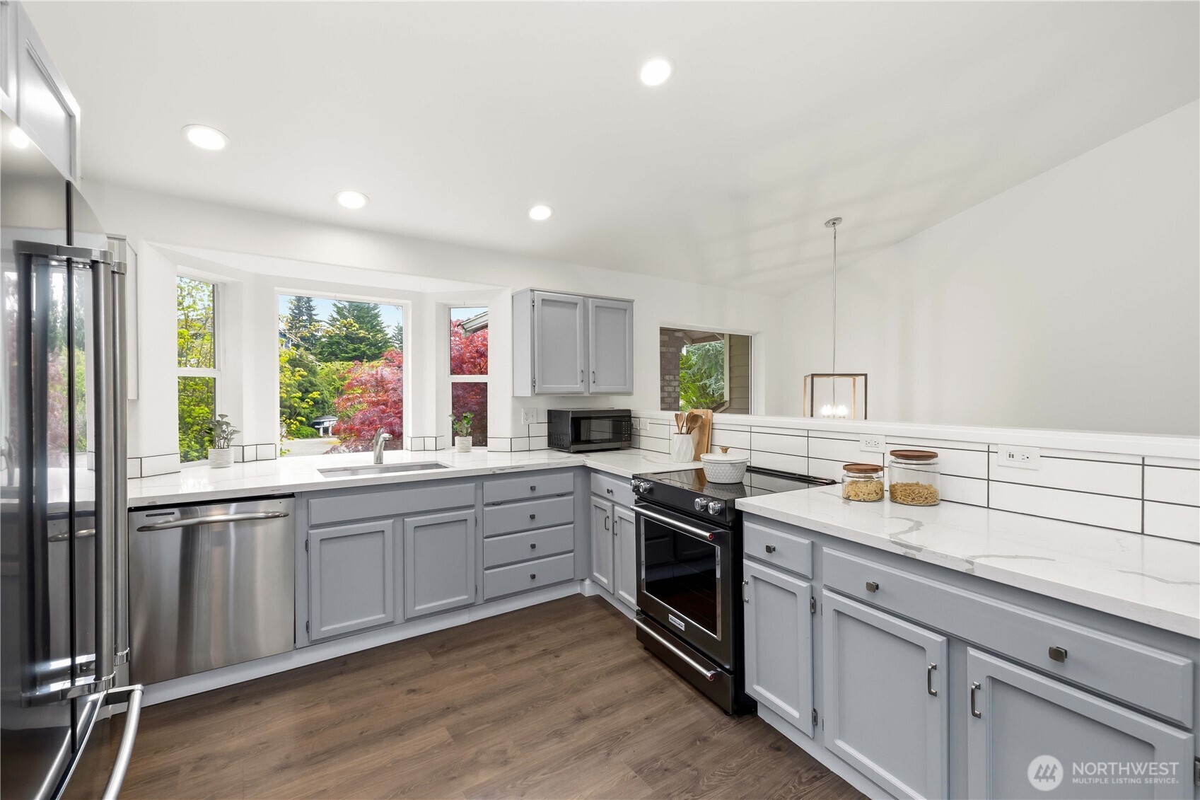23120 SE 246th Place , Maple Valley, WA 98038