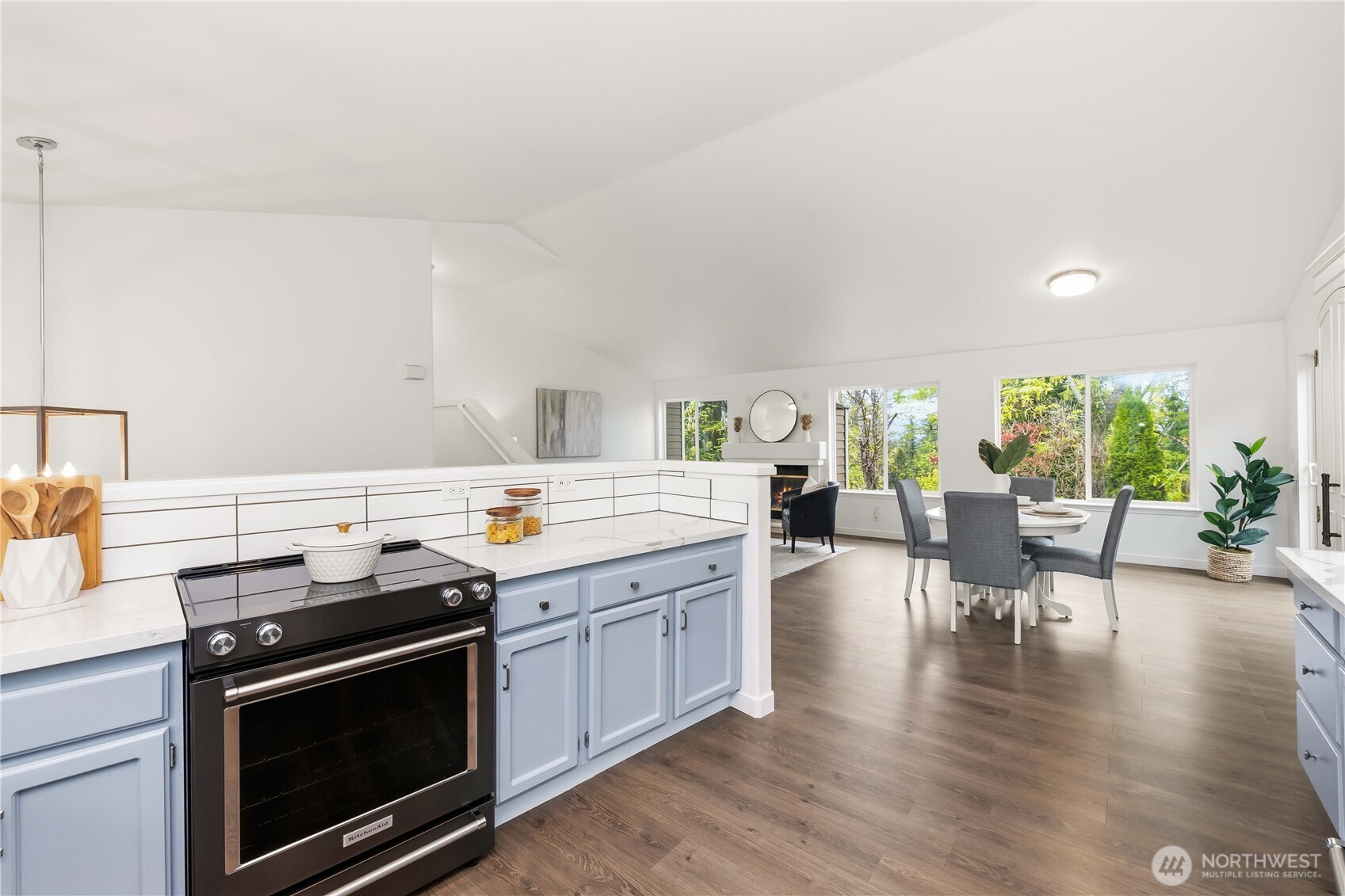 23120 SE 246th Place , Maple Valley, WA 98038
