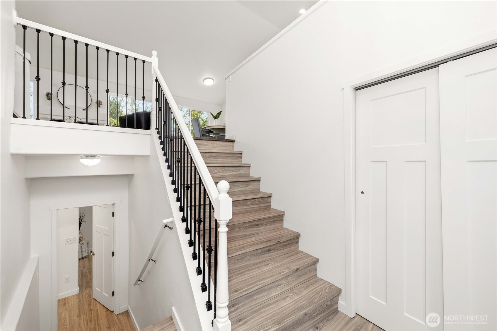 23120 SE 246th Place , Maple Valley, WA 98038