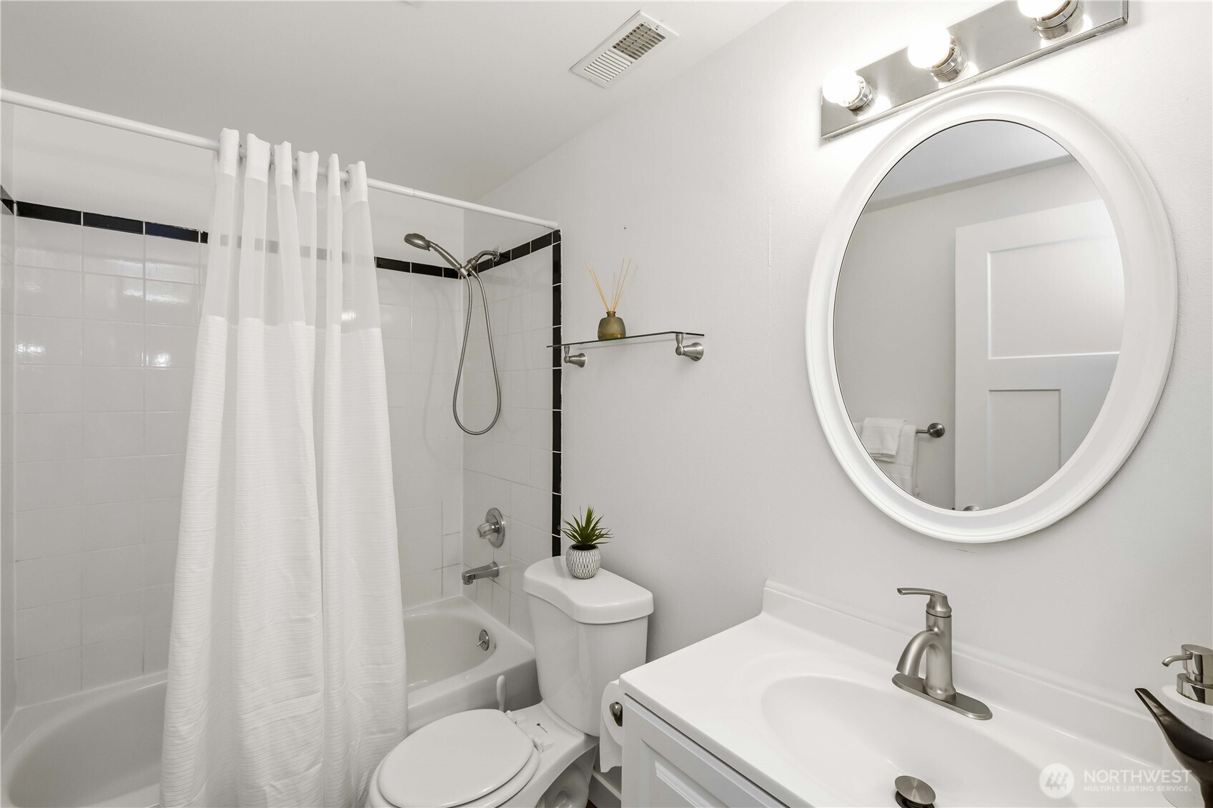 23120 SE 246th Place , Maple Valley, WA 98038