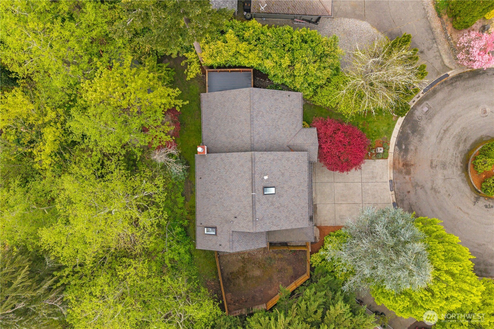23120 SE 246th Place , Maple Valley, WA 98038