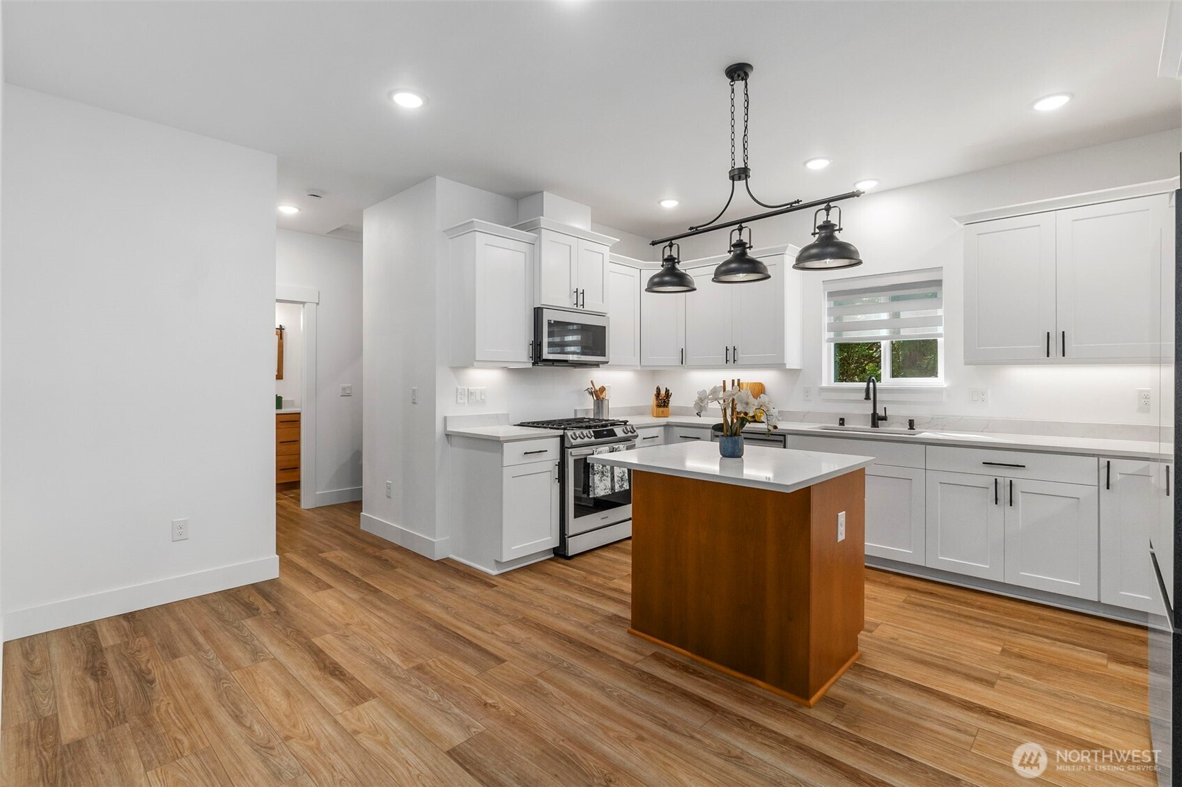 9725 Hunter Point Road NW, Olympia, WA 98502