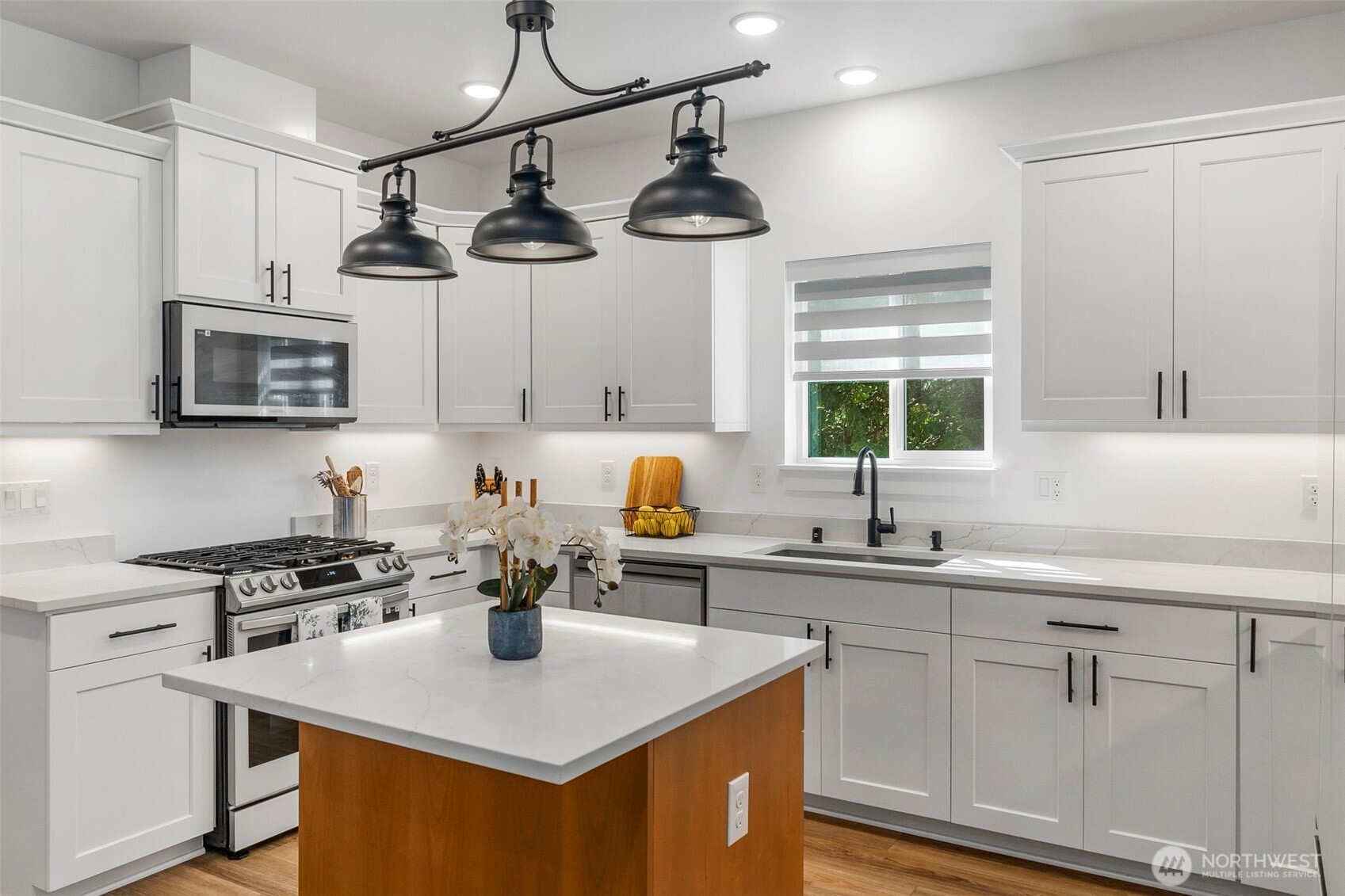 9725 Hunter Point Road NW, Olympia, WA 98502