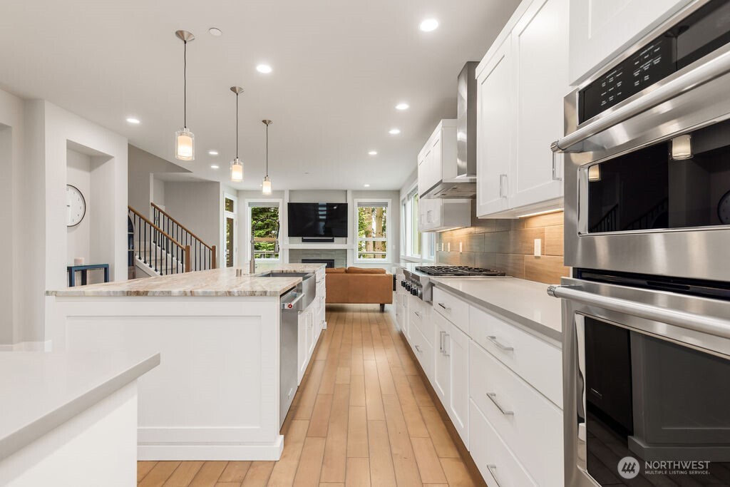 15021 73rd Court NE, Kenmore, WA 98028