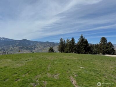 2 Wenatchee Heights Road , Wenatchee, WA 98801 - Photo 2