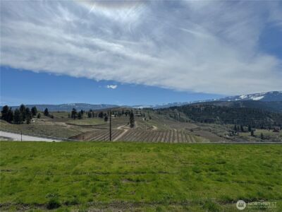 2 Wenatchee Heights Road , Wenatchee, WA 98801 - Photo 4