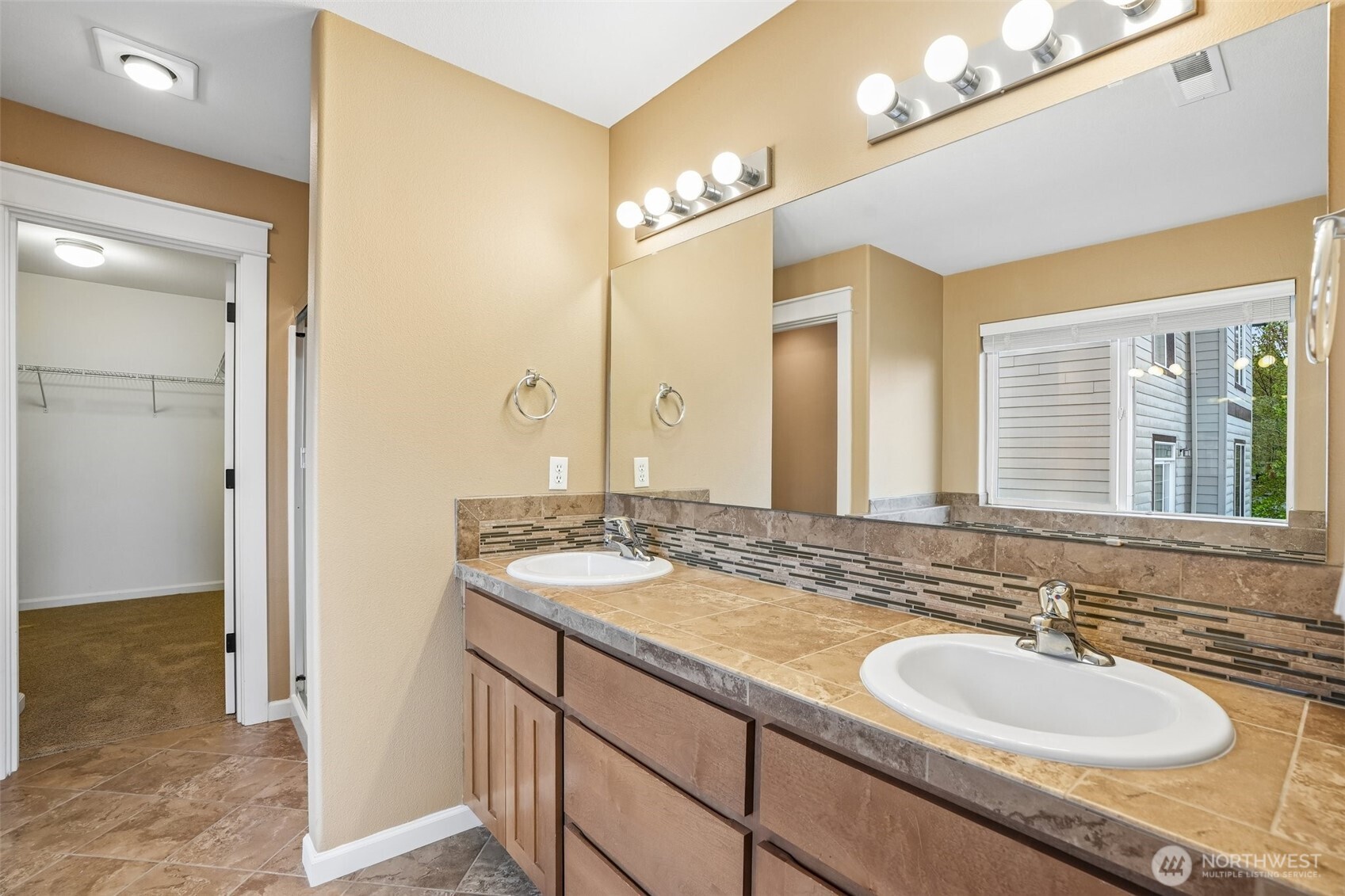 4475 Y Street , Washougal, WA 98671