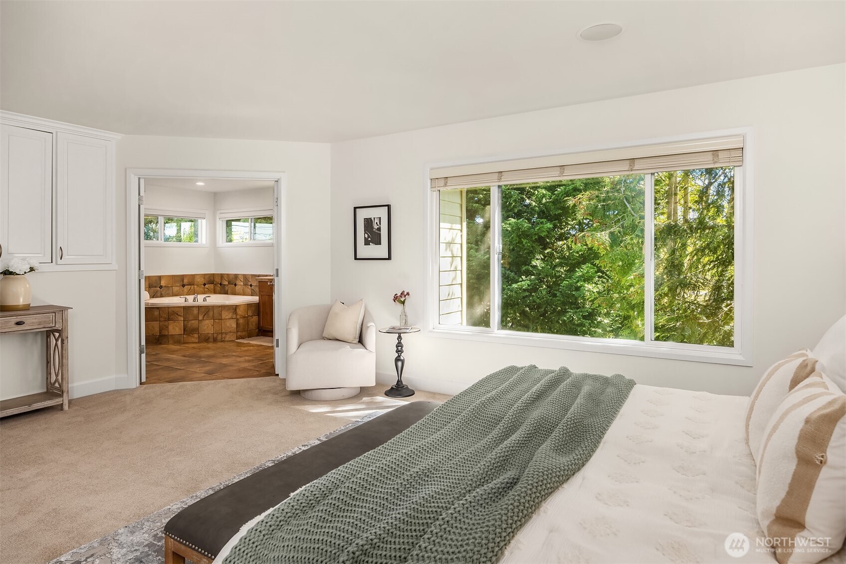 1032 272nd Place SE, Sammamish, WA 98075