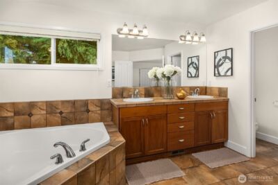 1032 272nd Place SE, Sammamish, WA 98075 - Photo 22