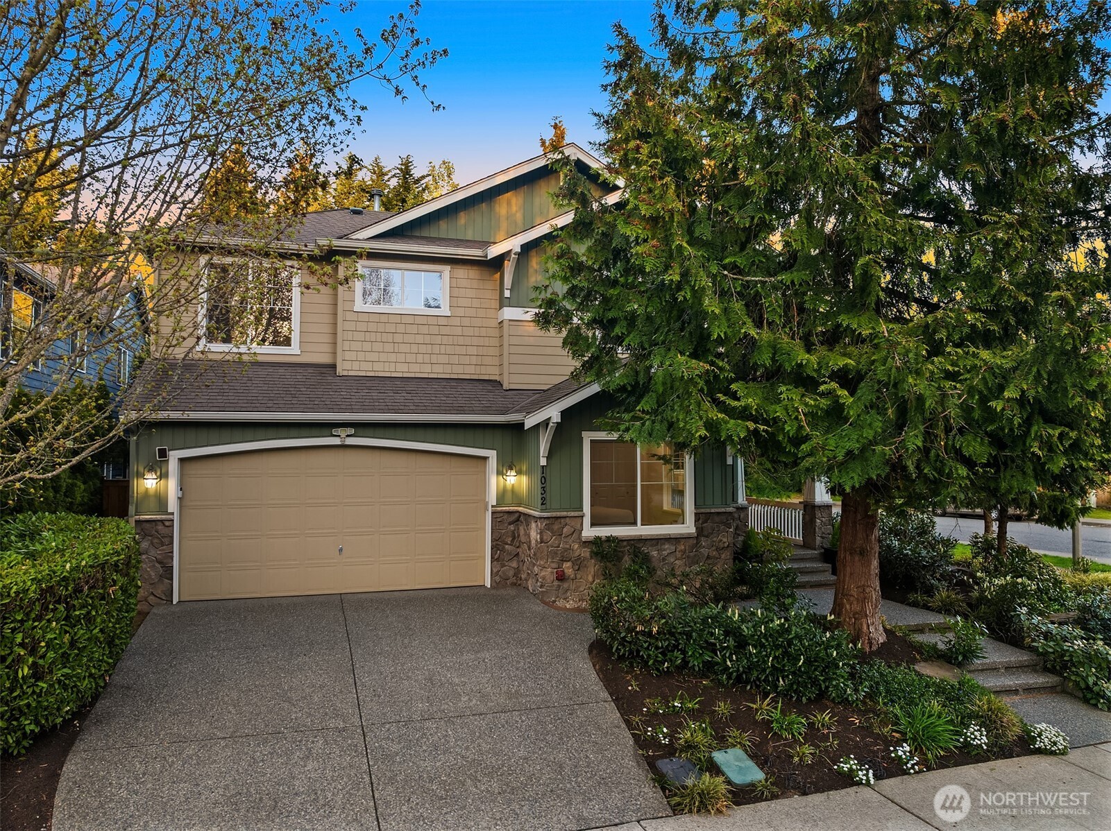 1032 272nd Place SE, Sammamish, WA 98075