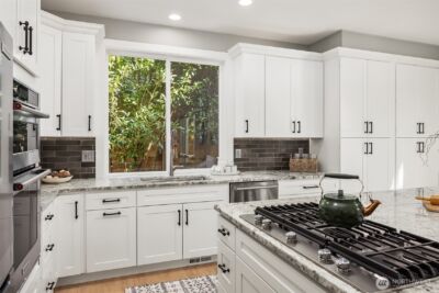 1032 272nd Place SE, Sammamish, WA 98075 - Photo 5