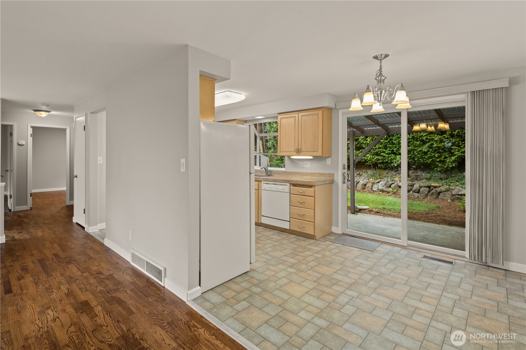 1519 NE 185th Street , Shoreline, WA 98155