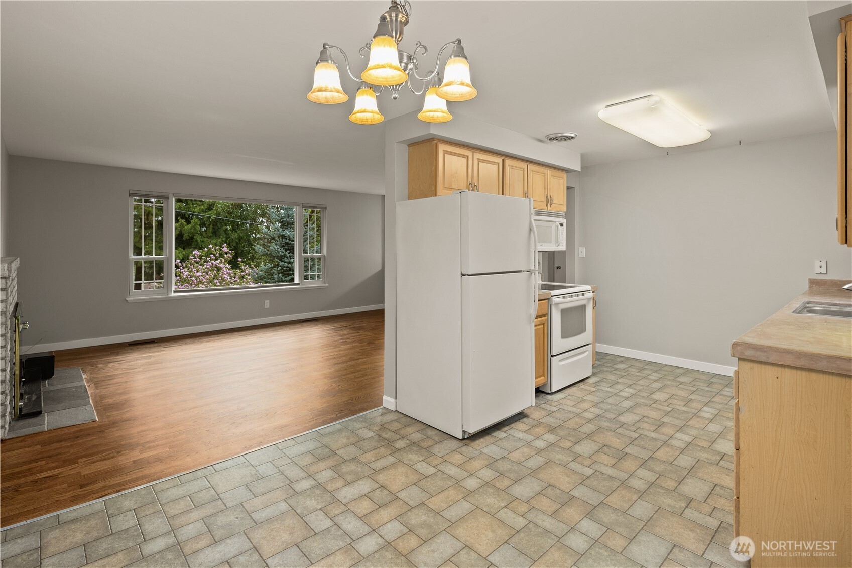1519 NE 185th Street , Shoreline, WA 98155