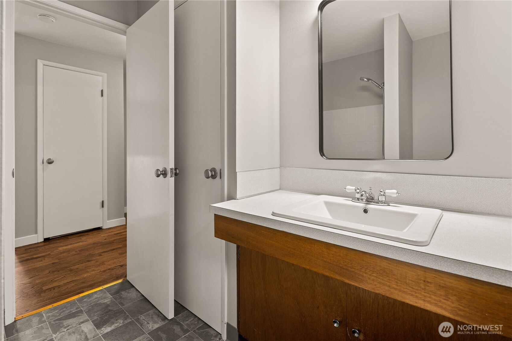 1519 NE 185th Street , Shoreline, WA 98155