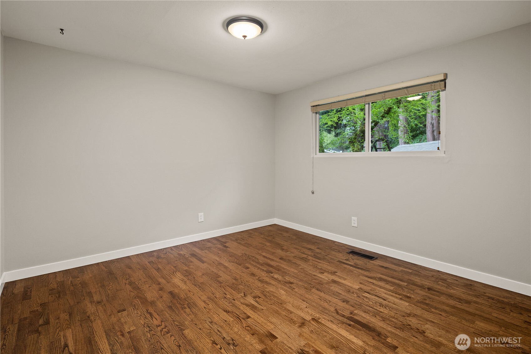 1519 NE 185th Street , Shoreline, WA 98155