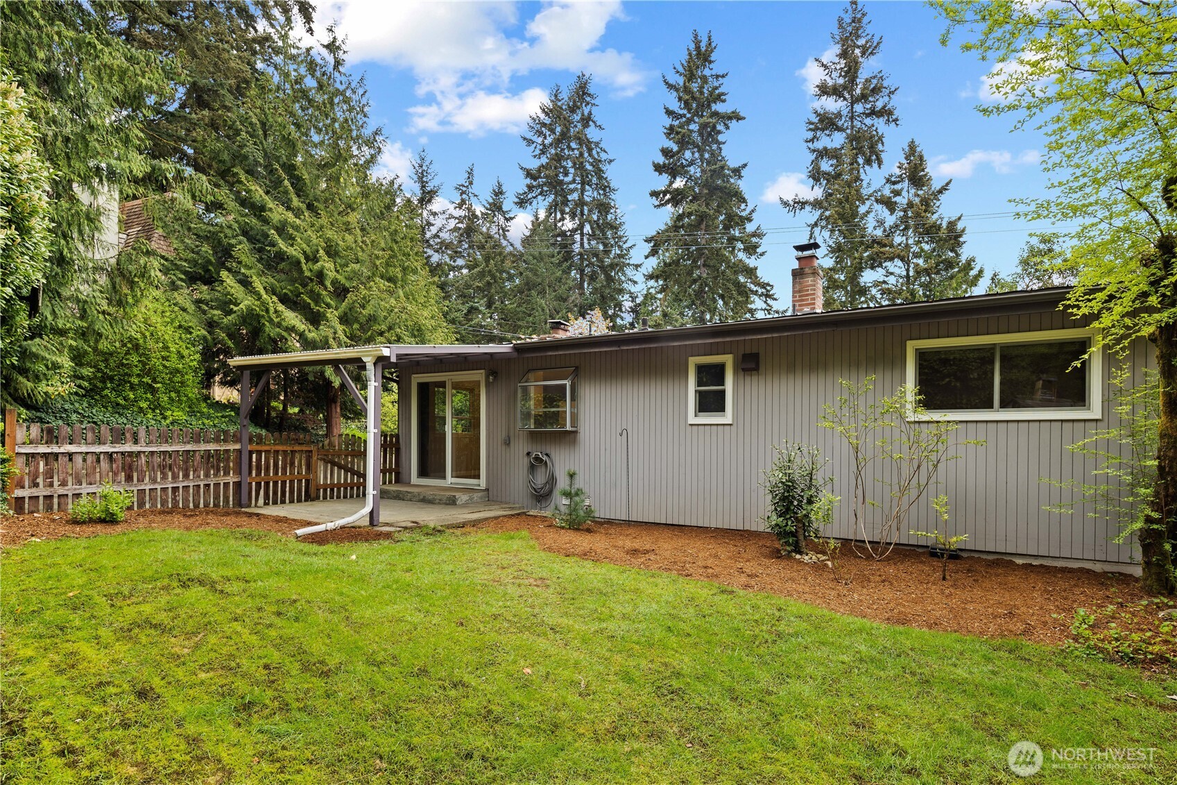 1519 NE 185th Street , Shoreline, WA 98155